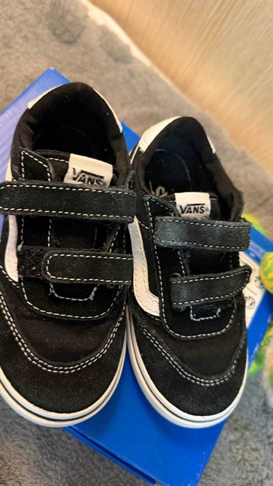 Детски гуменки VANS 26 маратонки момче черни