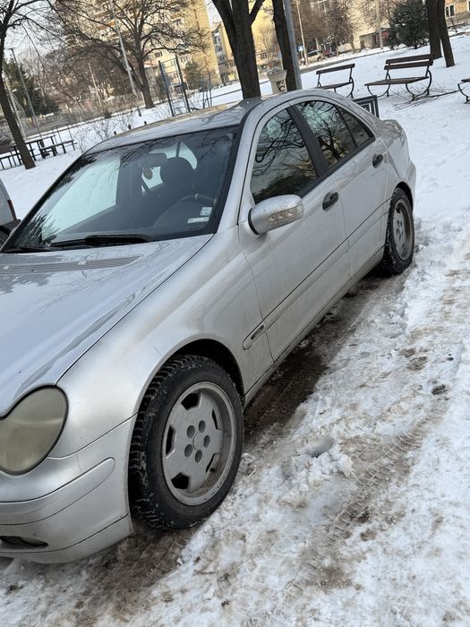 Мерцедес С220 w203 w203 w203