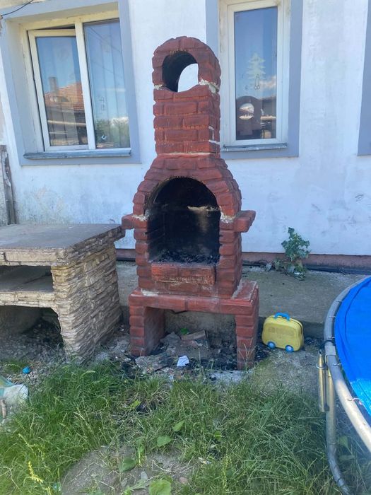 Vând diverse grătar grădină mese rustic ghivece
