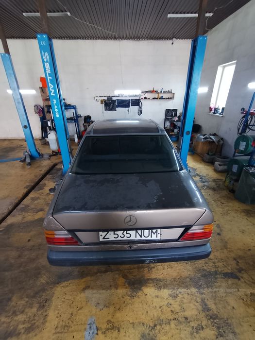 Продам Мерседес 124