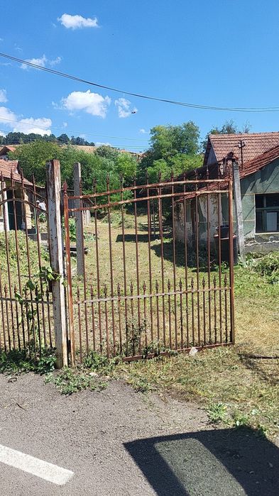 Vand casa in satul Raplotel comuna Raportul Mare!