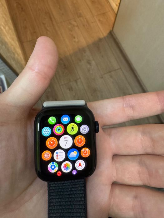 Apple Watch SE (Gen 2) 44mm Midnight