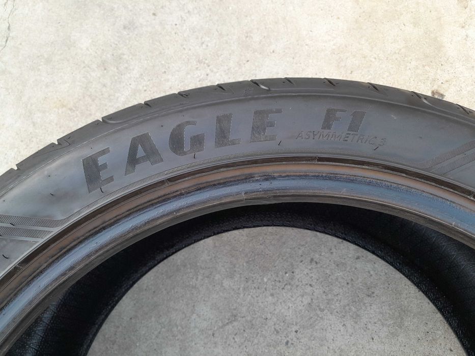 O anvelopa vara 275 40 20 goodyear asymmetric 3 profil de 7 mm