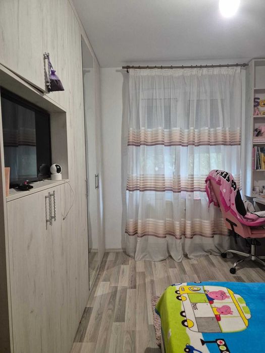 Apartament cu 2 camere de inchiriat , zona Rahova