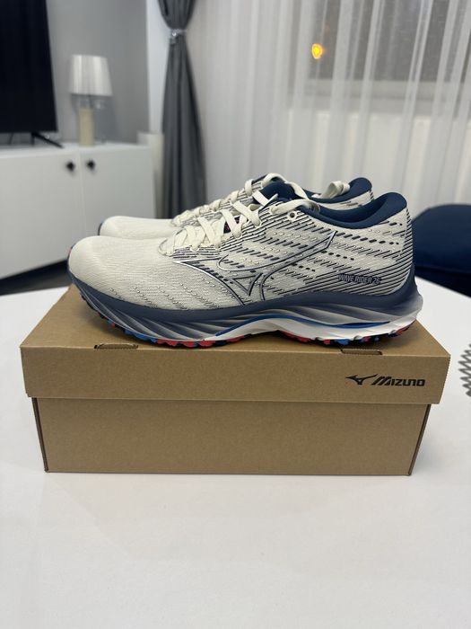 Adidasi alergare Mizuno 38.5 ( adidasi alergare nike , mizuno , adidas