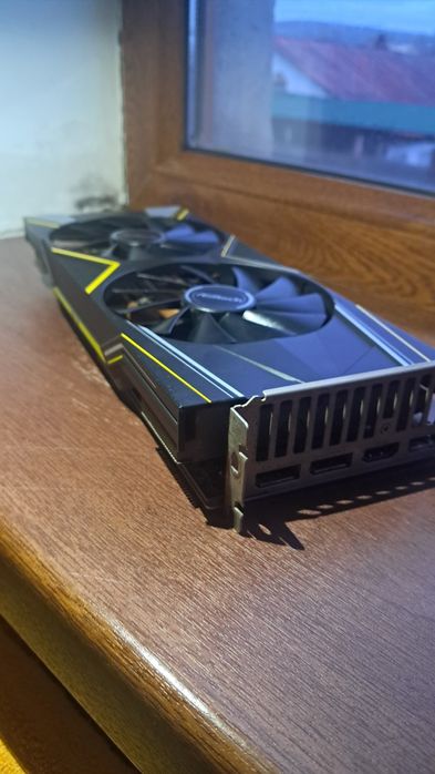 Видеокарта RX5700XT