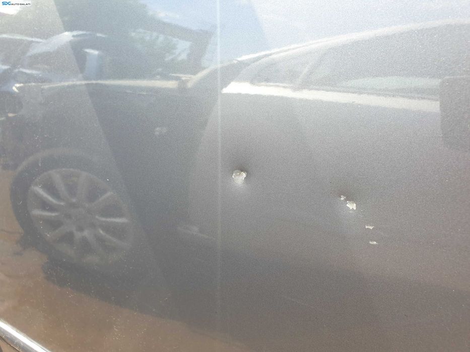 Usa Usi Portiera Portiere Stanga Fata Dezechipata cu Defect Volkswagen Golf 6 Plus 2008 - 2014 Culoare LA7T [K5473]