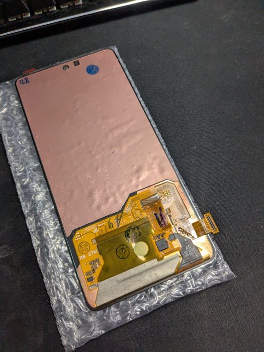 Оригинальный экран на samsung s20 fe