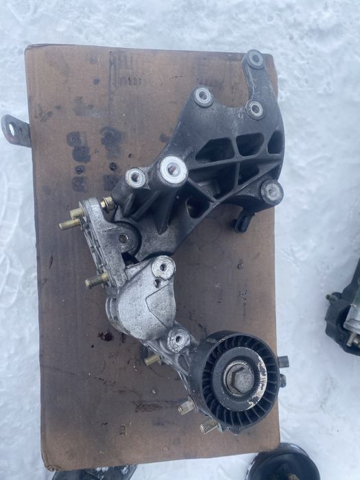 4B12 митсубиси аутландер