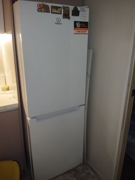 Холодильник indesit 70 000тг