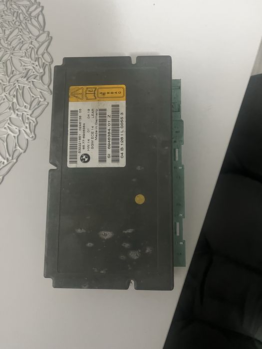 Vand navi bmw e60 aprope completa plus alte piese