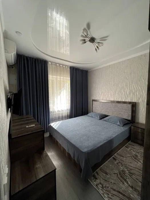 Сдается 2-комнатная квартира Максим Горький метро Буз Базар 2/3/5