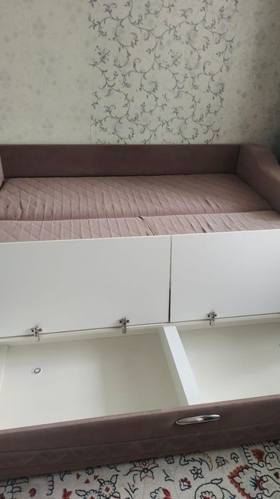 Диван в отличном состоянии