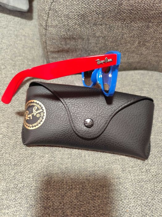 детски слънчеви очила на Ray Ban