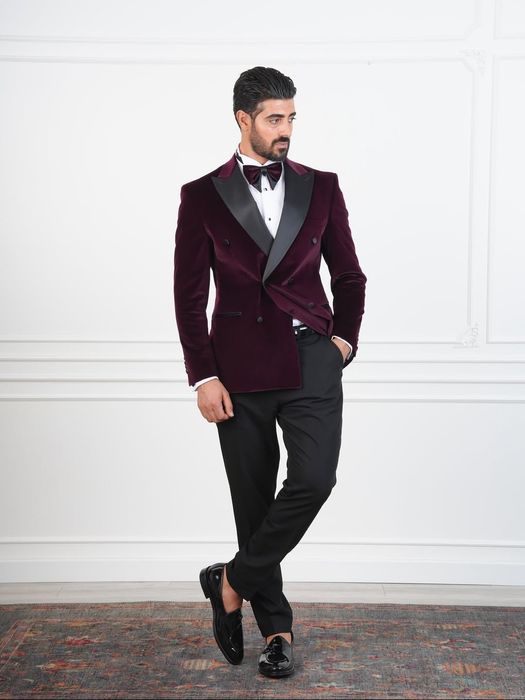 Prakat kostyum smoking