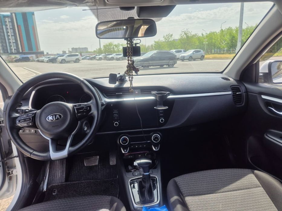 Автомашины Киа Рио