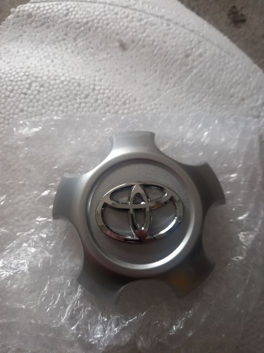 Крышки дисков Toyota