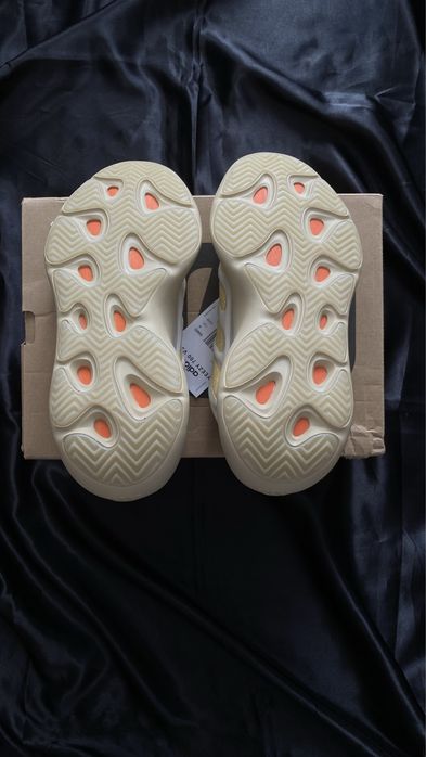 Yeezy Boost 700 “Safflower”