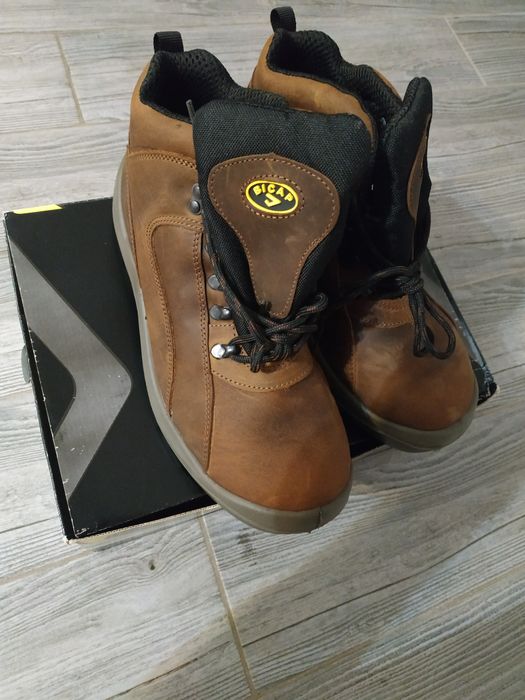 Ghete/Bocanci lucru, marimea 42