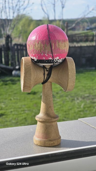 Kendama sweets broken bones roz