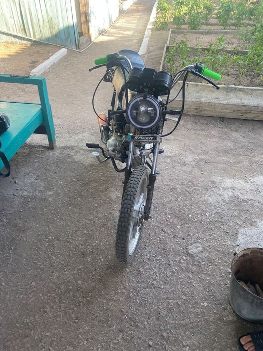 Продам мопед чамп