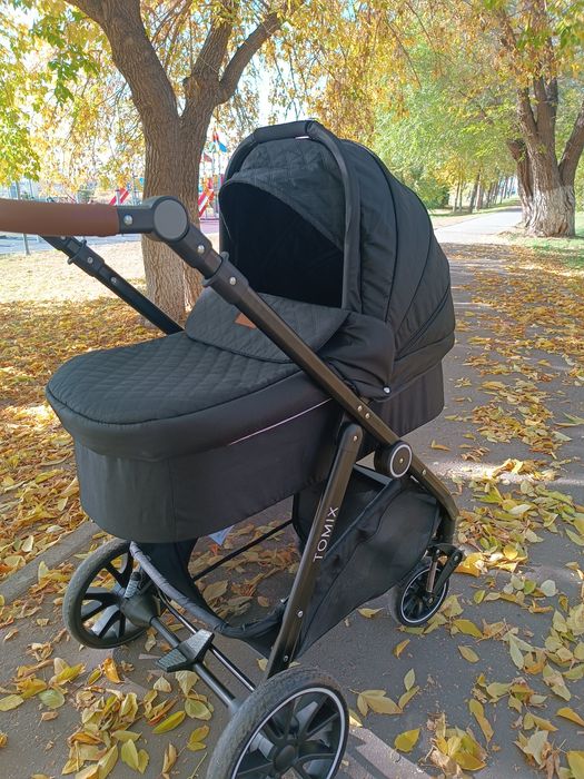 Продам коляску 2 в 1