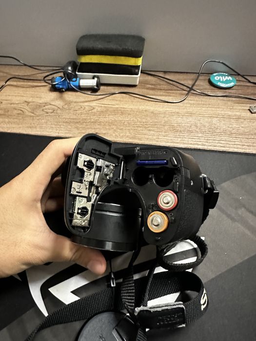 фотоаппарат SONY (DSC-H100)