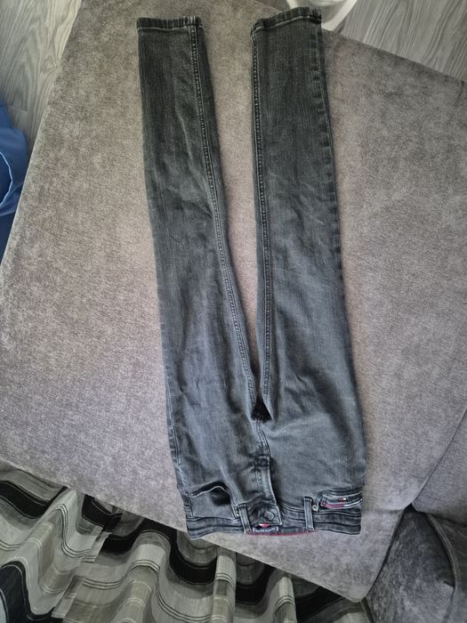 Детски дънки Tommy Hilfiger