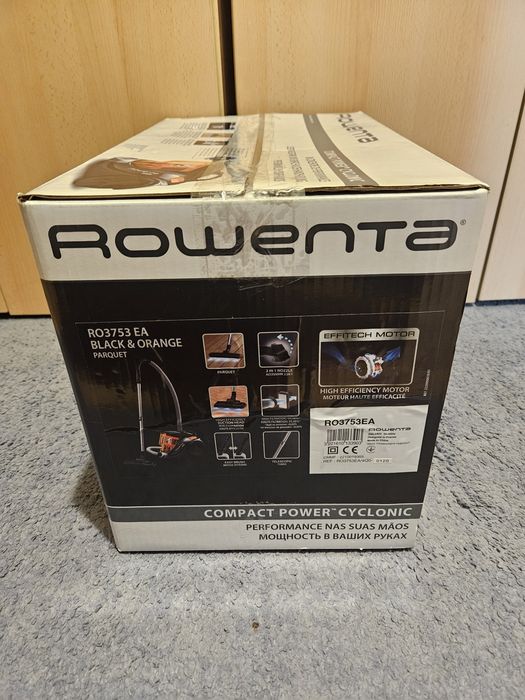 Aspirator fără sac Compact Power Cyclonic RO3753EA