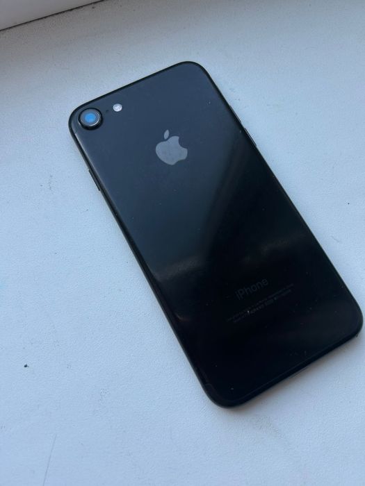 Продам айфон 7 (128)