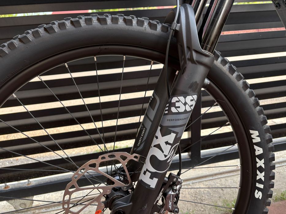 Bicicleta electrica enduro full suspension carbon MERIDA eOne-Sixty 7000