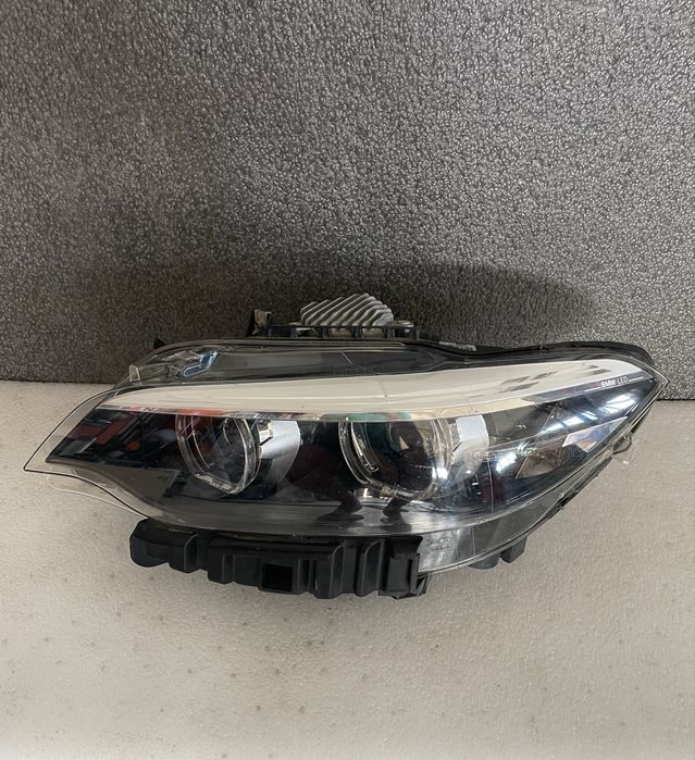 Far stanga Bmw F22 Lci Led
