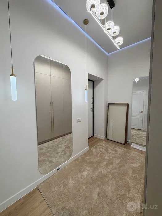"Asia House Uashnabod kadisheva 2/1/8 40m2 Sotiladi kvartira "