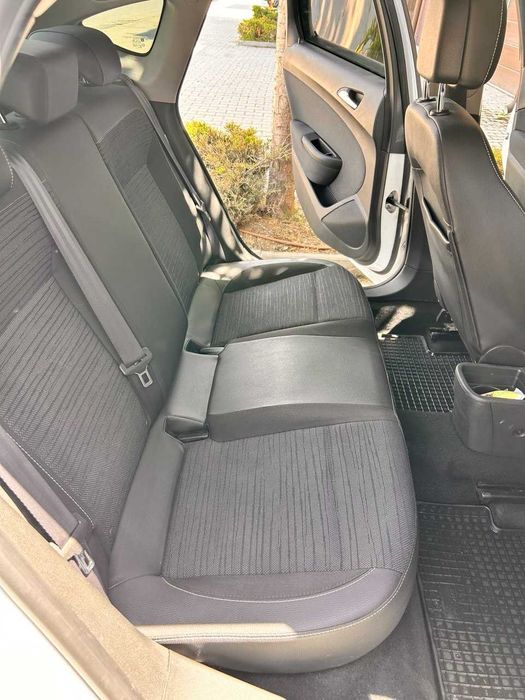 Opel Astra 1.6 CDTI Гаранция + сервизна книжка