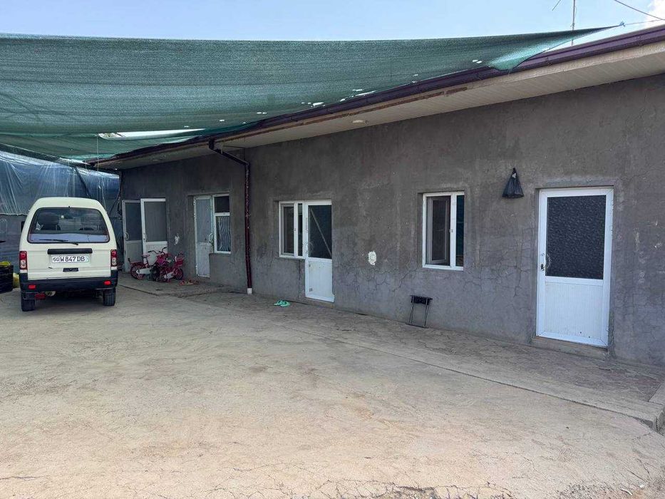 Иссикхона сотилади