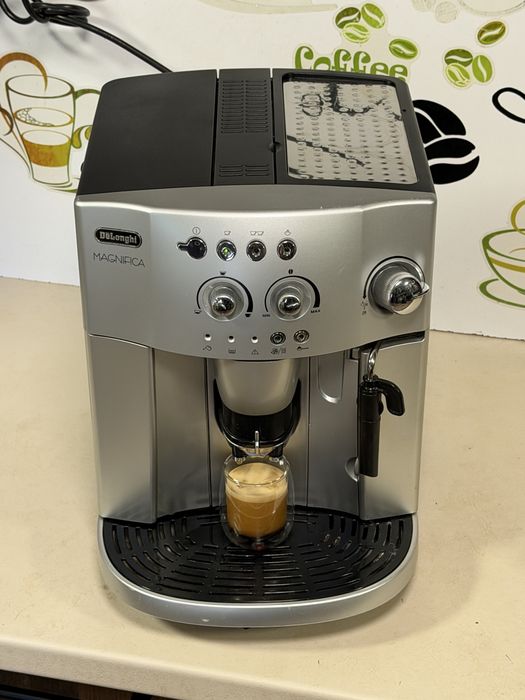 Кафемашина кафе автомат delonghi magnifica с гаранция