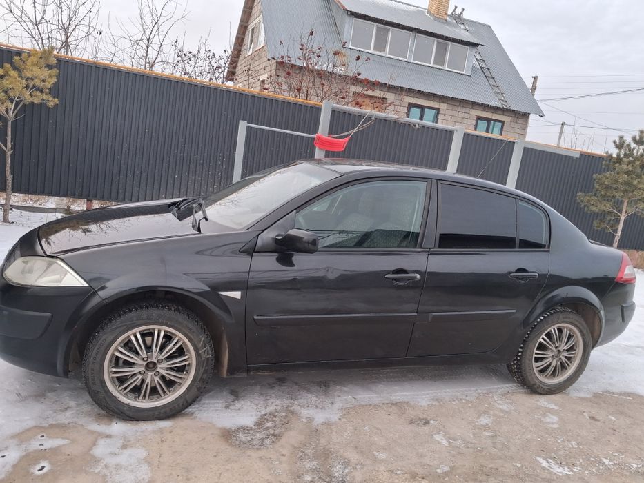 Продам авто икономны 1.6л