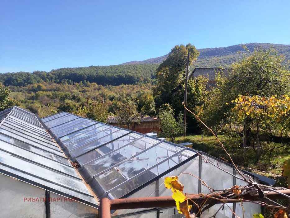 Продава се Къща в с. Извор, Област Перник - 200 кв.м за 350 €/кв.м - Снимка #5