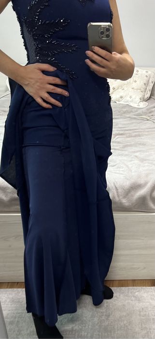 Официална рокля