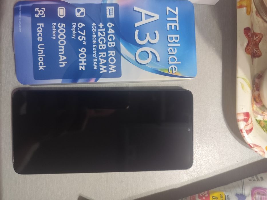 Vând telefon zte blade A36 cu card Samsung 128 gb