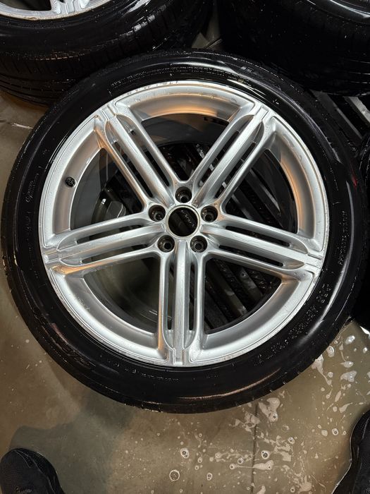 Jante originale Audi Q5 20” cu anvelope de vara, profil 70%, dot 2023