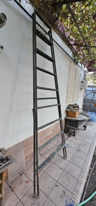 Лестница металлическая