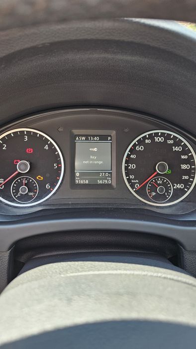 VOLKSWAGEN Tiguan 2014 — imagine 4