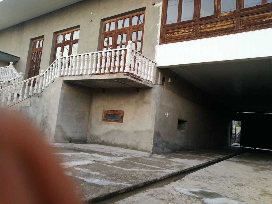 Uy sotiladi, 8 sotix