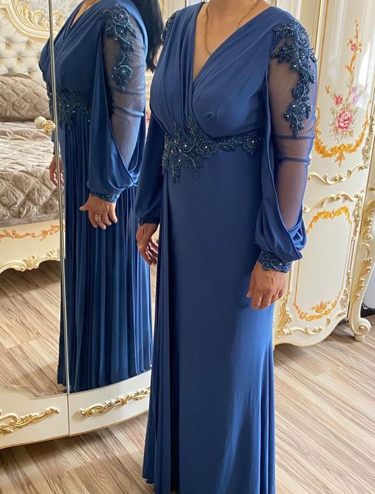 Красивое вечернее платье