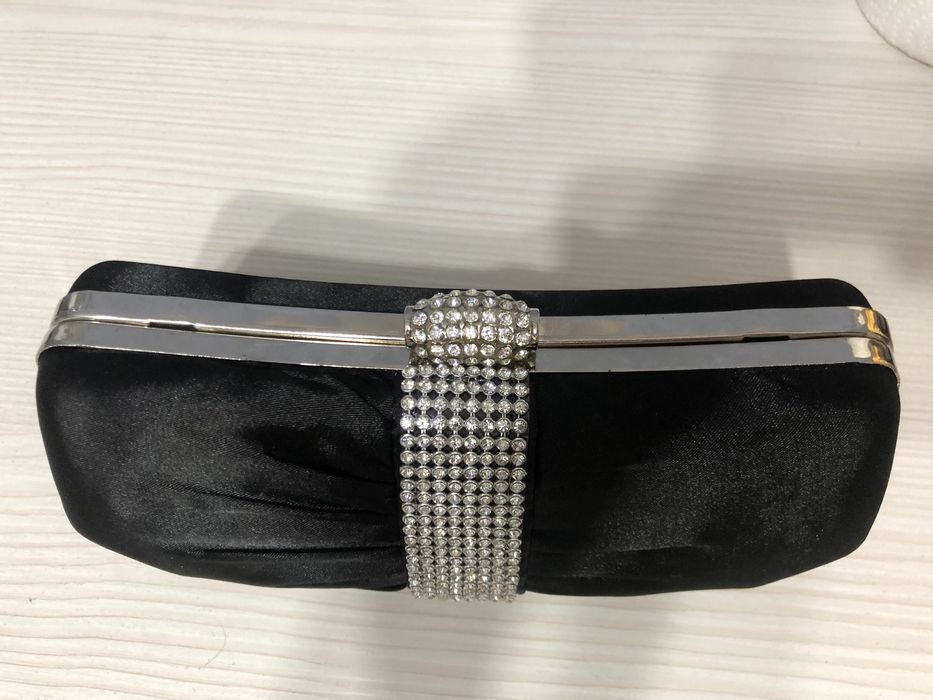 Продам клатч сумку черный цвет