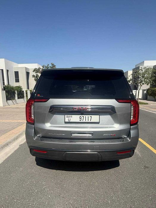 GMC YUKON Авто в хорошем состоянии, обслуживался официальным дилером