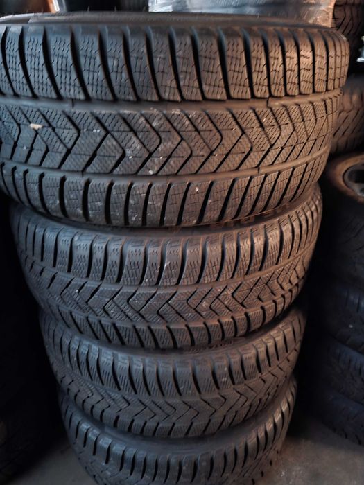 Jante Mercedes W213 E Class anvelope iarna Pirelli 275 40 18