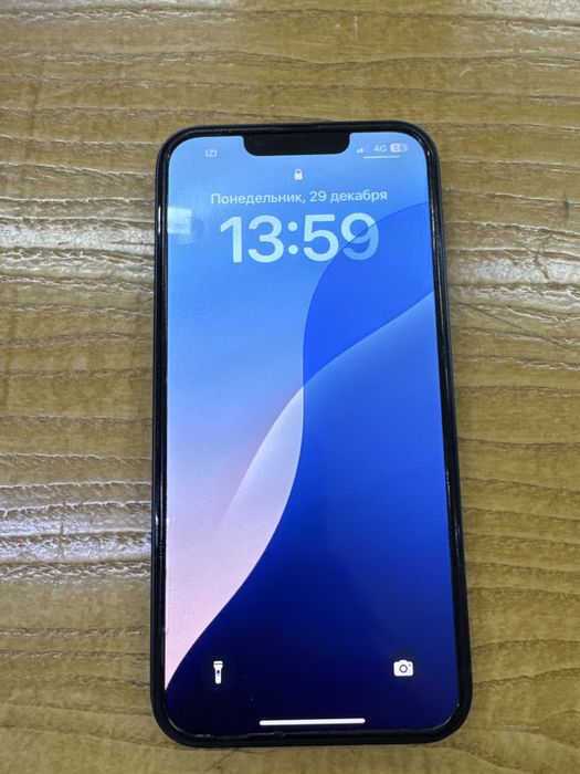 Продам iphone 13