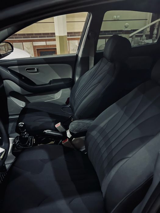 Hyundai Avante Srochna sotiladi gen bor Faqat naxtka